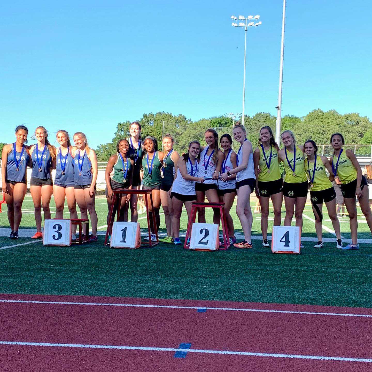 Stars Shine at Region Track Meet and Advance to State